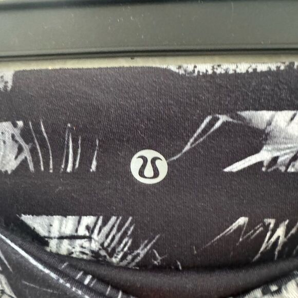 Lululemon Athletica Black and White Tie-Dye Leggings - Picture 3 of 4